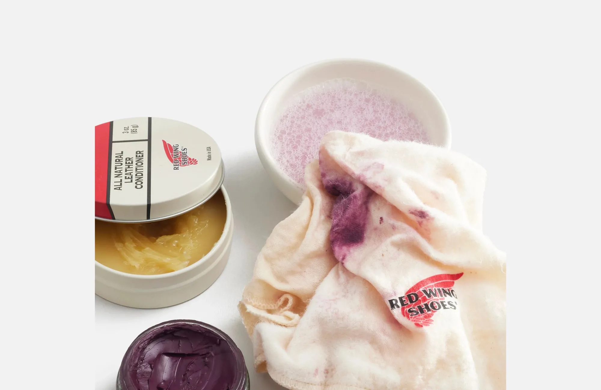 boot_care_cloths_2.webp Care Products^Red Wing Shoes Boot Care Cloths