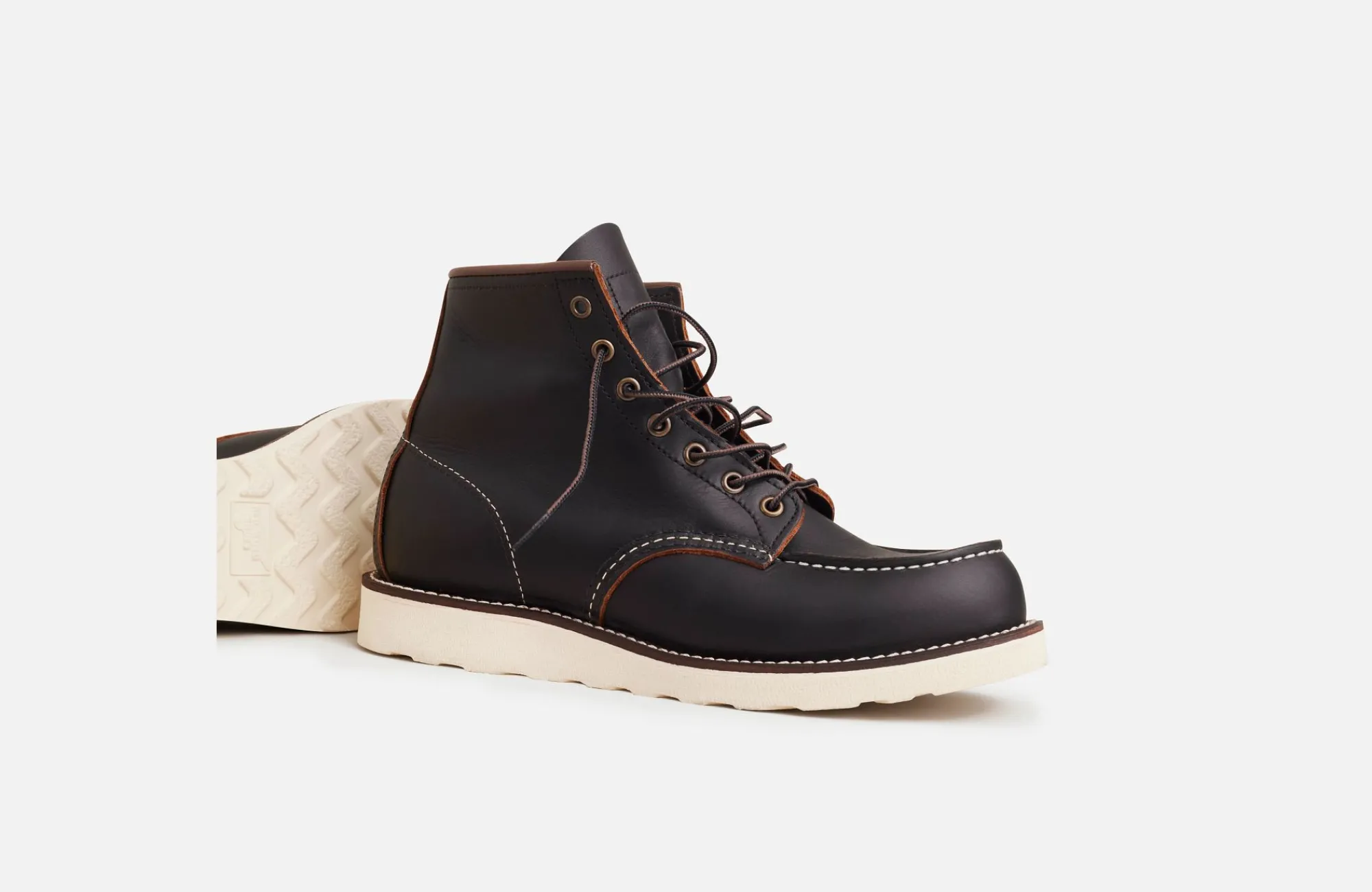 classic_moc_6-4.webp Classic Moc^Red Wing Shoes Classic Moc
