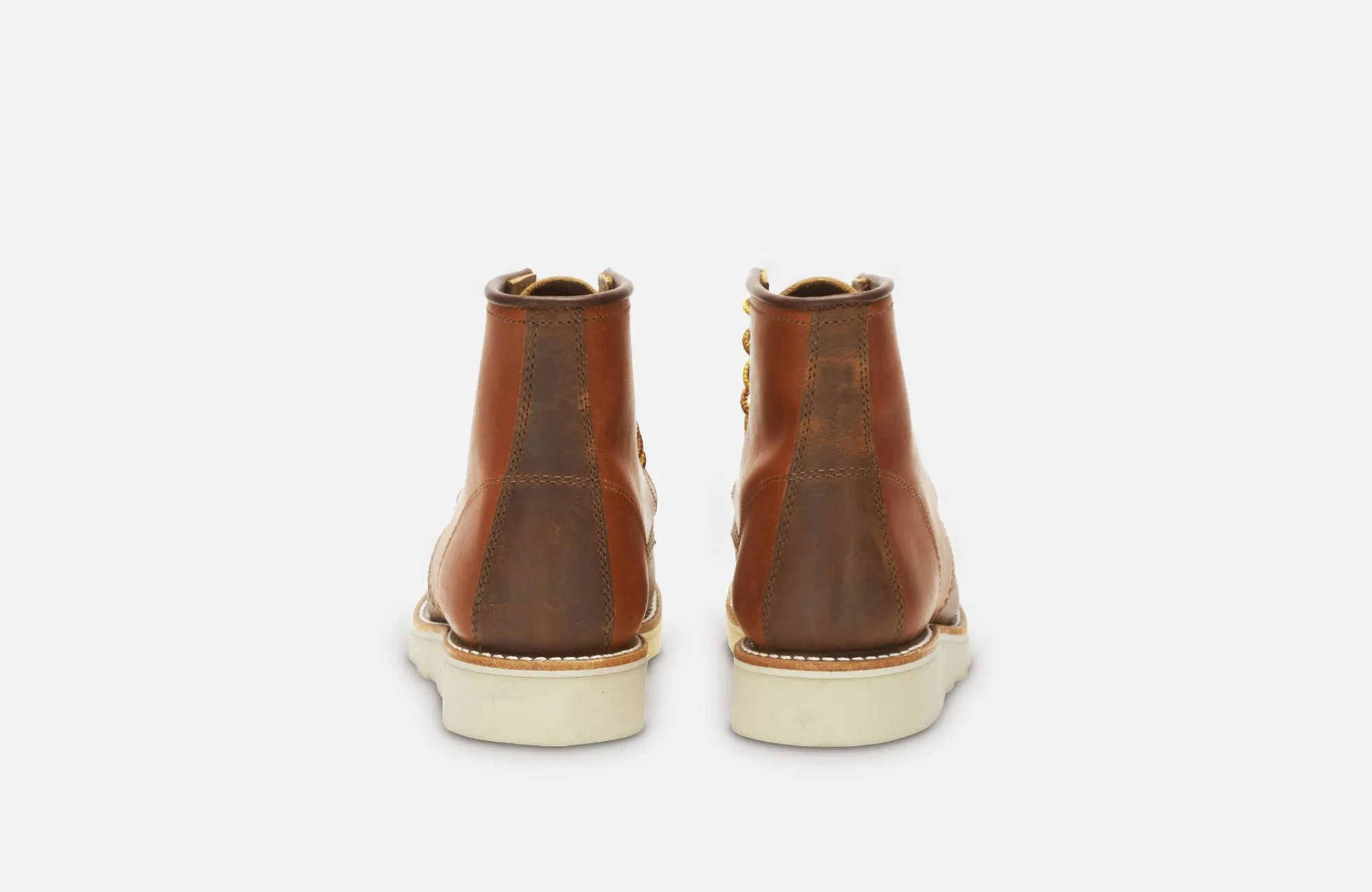 classic_moc__the_great_2.webp Classic Moc^Red Wing Shoes CLASSIC MOC & THE GREAT.
