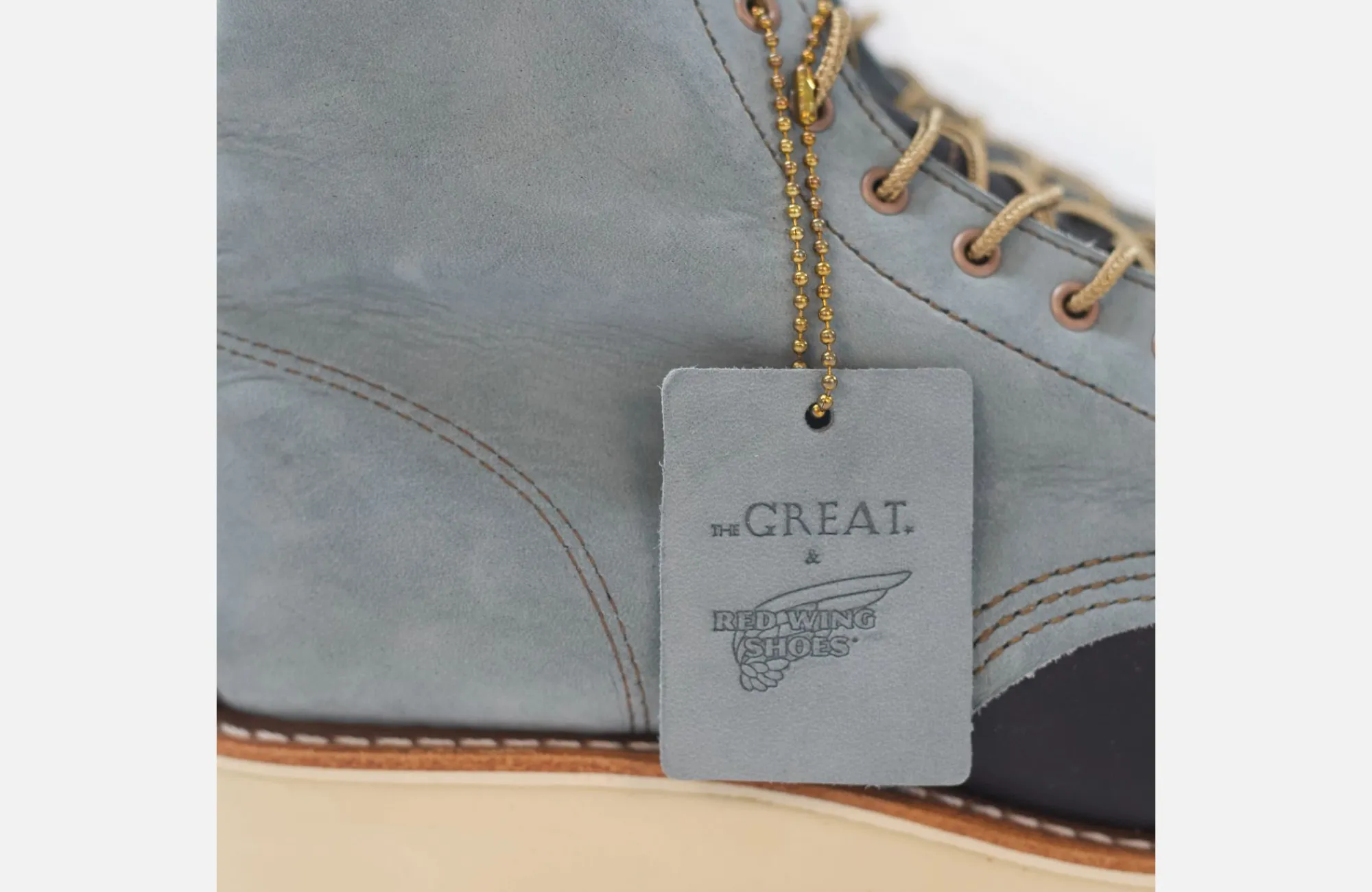 classic_moc__the_great_3-2.webp Classic Moc^Red Wing Shoes CLASSIC MOC & THE GREAT.