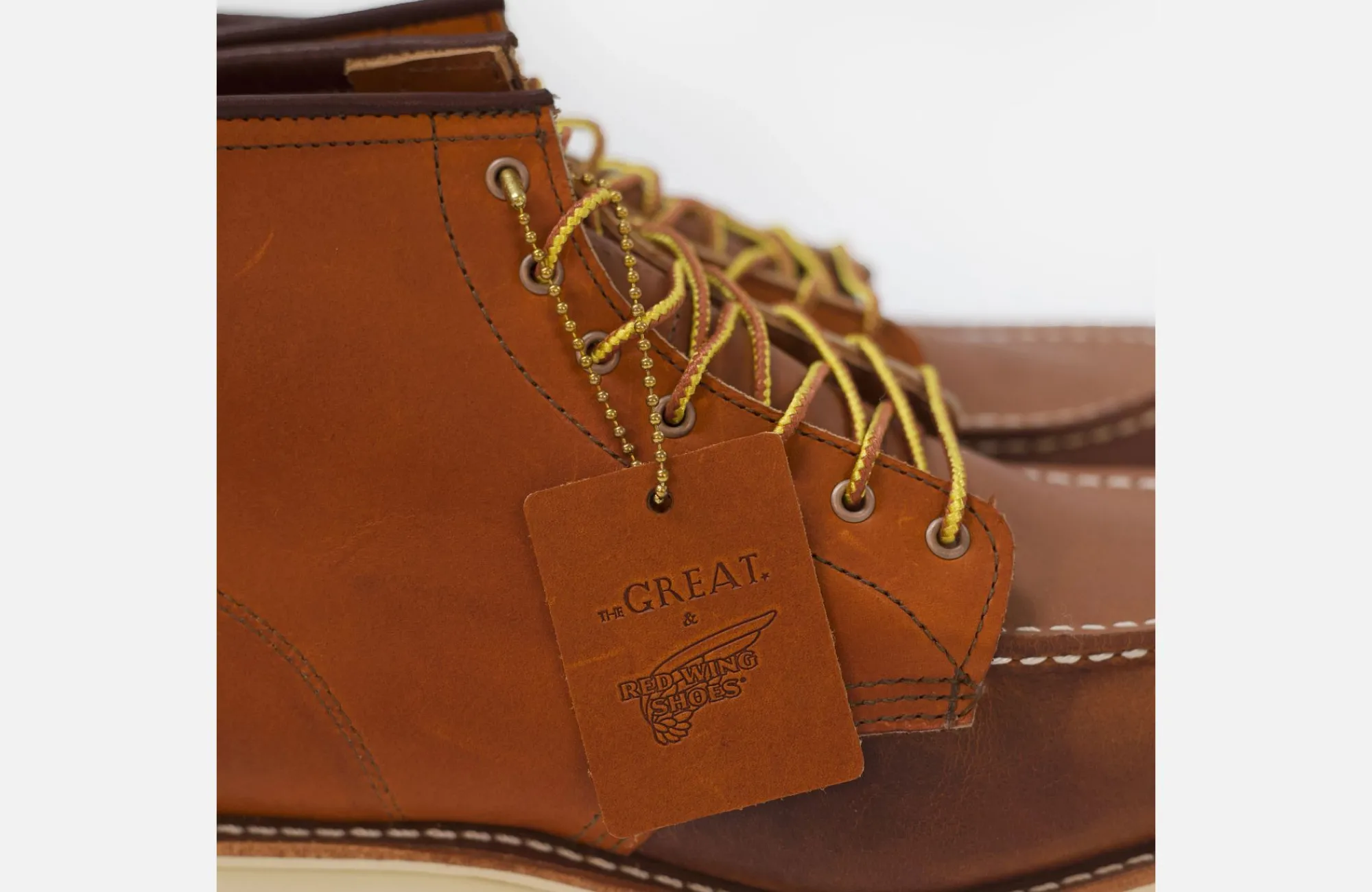 classic_moc__the_great_3.webp Classic Moc^Red Wing Shoes CLASSIC MOC & THE GREAT.