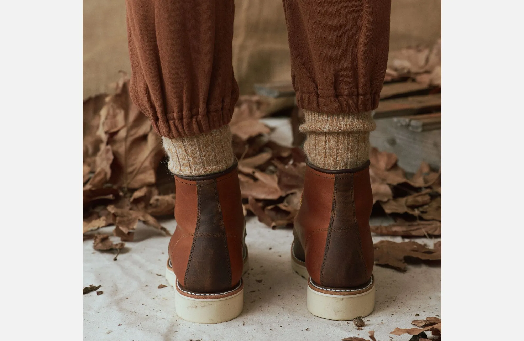 classic_moc__the_great_6.webp Classic Moc^Red Wing Shoes CLASSIC MOC & THE GREAT.