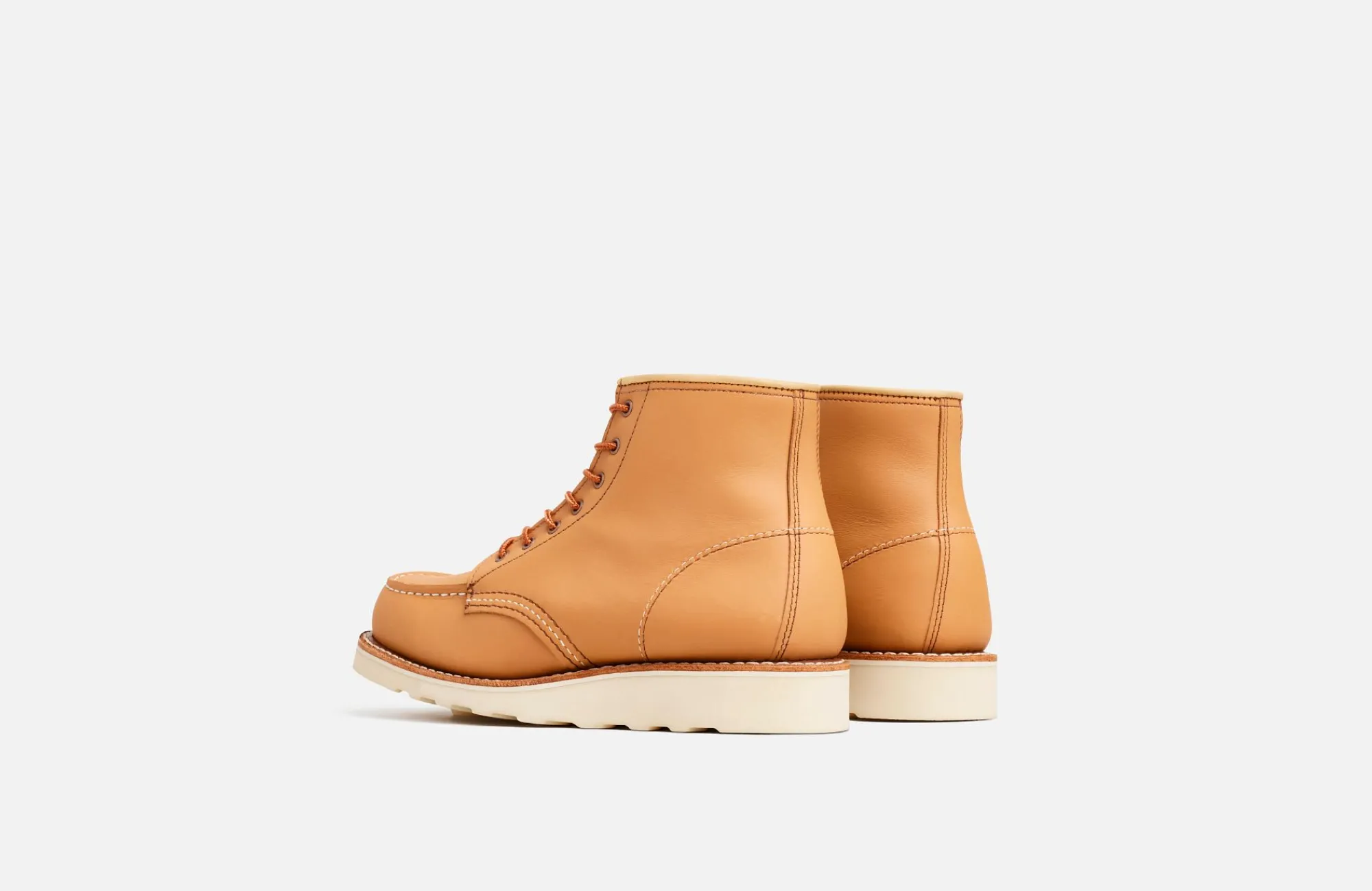 inch_classic_moc_3-4.webp Classic Moc^Red Wing Shoes 6-Inch Classic Moc